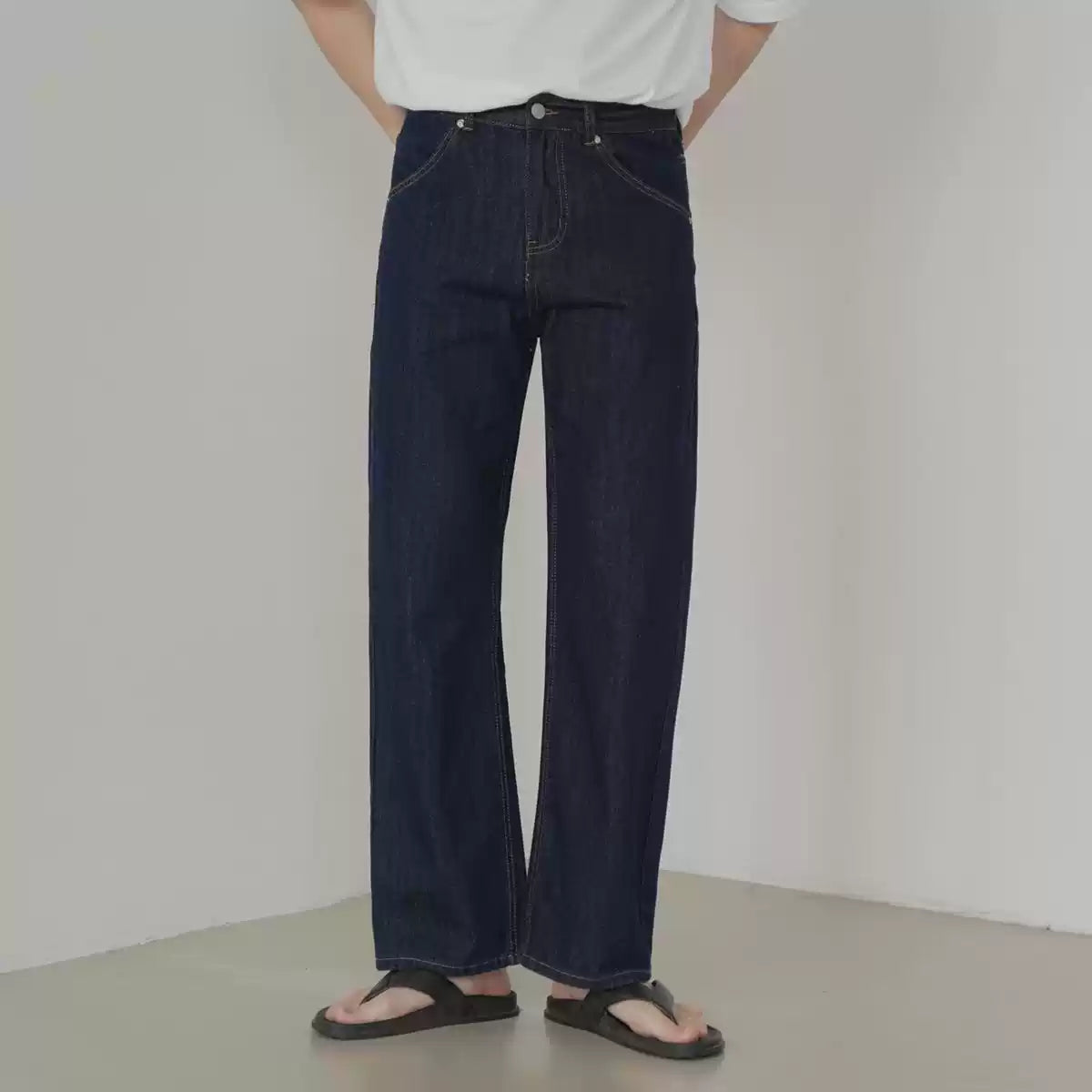 Korean Relaxed Straight Jeans